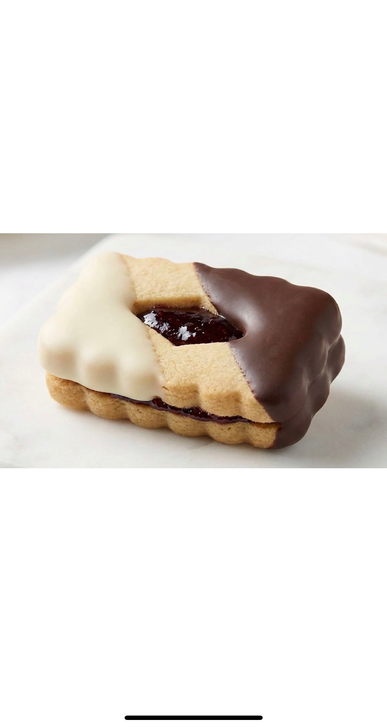 Chocolate raspberry jam cookie